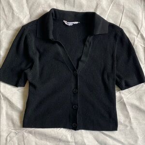 Steve Madden Fitted Black Button-down Crop Collared Shirt